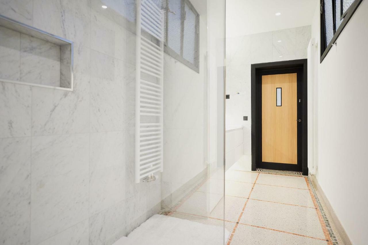 B&B Suites 124 Saint-Gilles Dış mekan fotoğraf